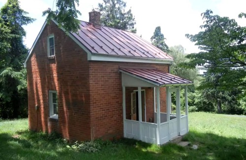 Front Royal House | House ∙ 1 bedroom ∙ 6 guests