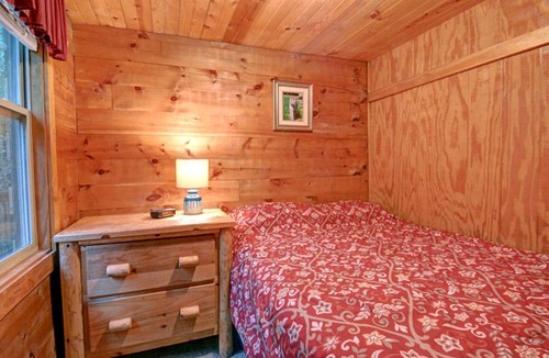 Bruceton Mills House | House ∙ 2 bedrooms ∙ 4 guests