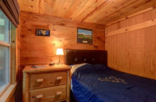 Bruceton Mills House | House ∙ 2 bedrooms ∙ 4 guests