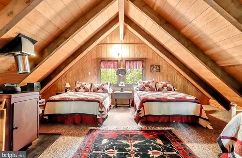 Great Cacapon House | House ∙ 2 bedrooms ∙ 6 guests