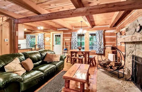 Cherry Creek House | House ∙ 2 bedrooms ∙ 6 guests