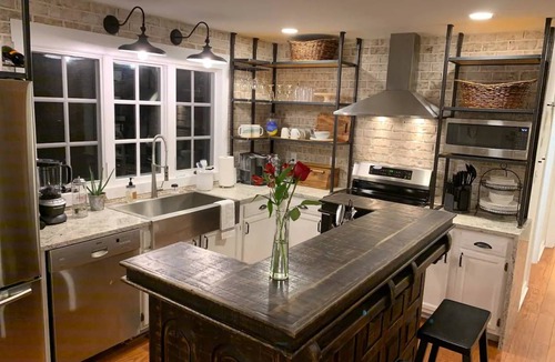 Mount Vernon House | House ∙ 2 bedrooms ∙ 8 guests