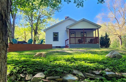 Pleasant Valley House | House ∙ 3 bedrooms ∙ 4 guests
