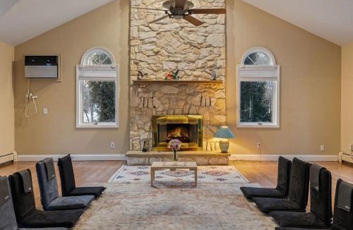 Stony Point House | House for groups Wifi -Hot Tub
