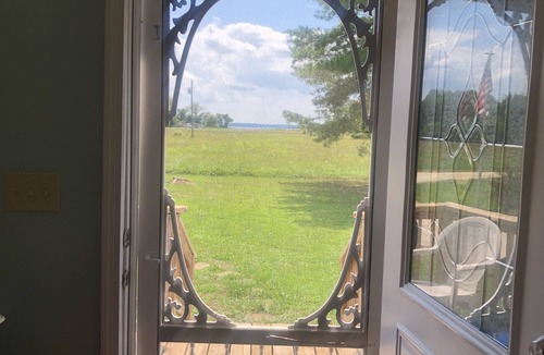 Lancaster House | House on creek with dock and private!