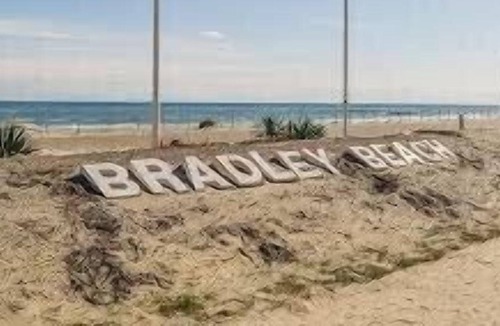 Bradley Beach Apartment | House