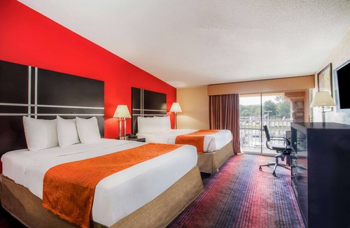 North Plainfield Hotel | Howard Johnson by Wyndham North Plainfield