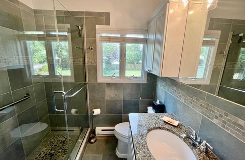 Barnegat Light Cottage | Huge Fenced-In Yard Near Beach & Bay - Thoughtful Amenities - '24 Booking Quick