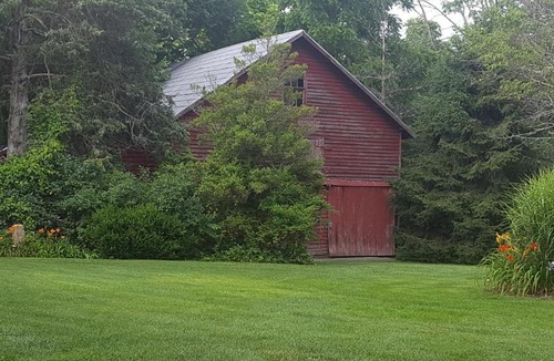 Goshen Bed & Breakfast | Hummingbird Inn