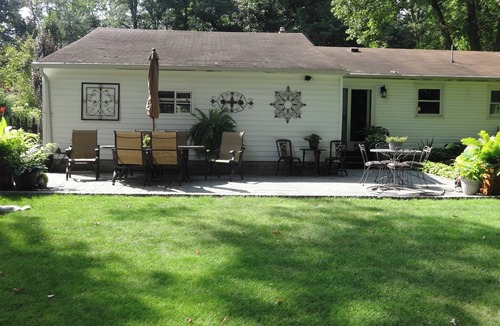 Mansfield House | Ideal for traveling professionals. Private 2-bedroom home in peaceful Mansfield.
