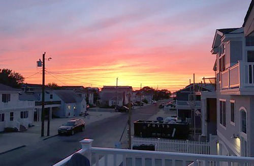 Beach Haven Gardens House | Immaculate Oceanside Cottage, 3/4 BR Seven Houses From Beach