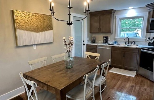Mariah Hill House | In the country just minutes from Holiday World!