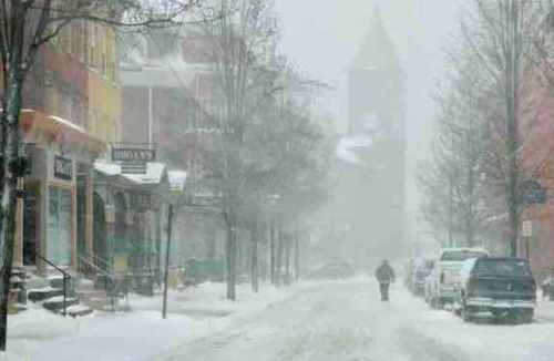 Ashfield Apartment | In The Heart Of Jim Thorpe (with your own parking)