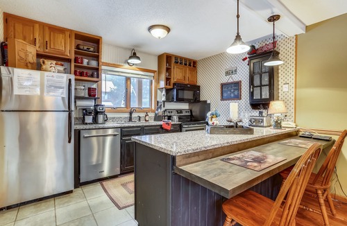 Davis House | Incredibly Plush meets Amazingly Priced!