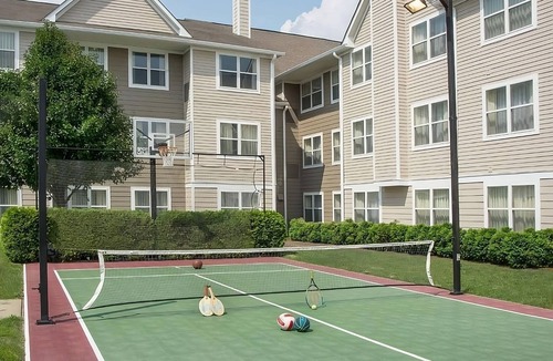 Charleston Hotel | Indulge in Home-Like Comfort! Pet-Friendly, Close to East End Historic District