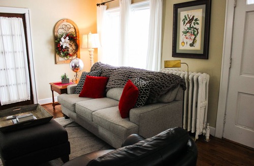 Defiance House | Inn on Third - Whole House