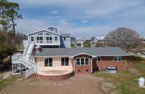 McCutcheon Field House | Intracoastal Retreat