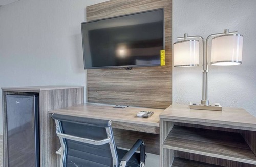 Revelo House | Inviting Room w/Pool, Free Breakfast, Close to Big South Fork Scenic Railway