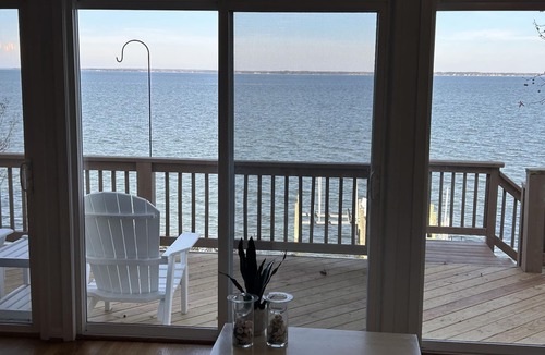 Montross House | It’s All about the VIEW! October rates have just been reduced !