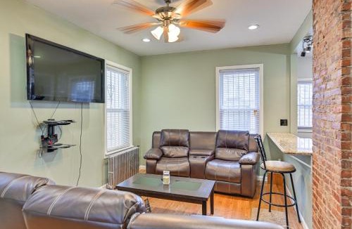 Greenville Apartment | Jersey City Apartment with Game Room 7 Mi to NYC!