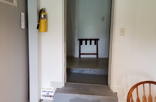Lawrenceburg House | Just a little basement efficiency in the Heart of Downtown Lawrenceburg.