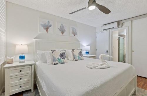 Kihei Apartment | Kamaole Sands 8-204- Kihei resort condo, AC, across street from beach