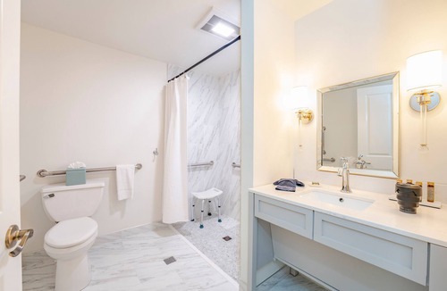 Stevensville Hotel | Kent Island Resort