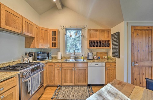 Ketchum Cottage | Ketchum Couple's Retreat: 1 Mi to Sun Valley!