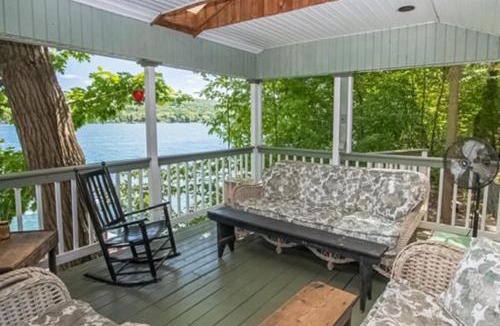 Town of Jerusalem House | Keuka Lake Dockside Retreat