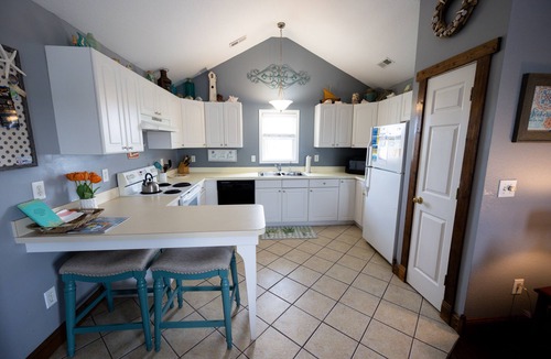 Kitty Hawk House | KH205- Oceanside Cottage w/Direct Beach Access & Great Views- Pet Friendly!