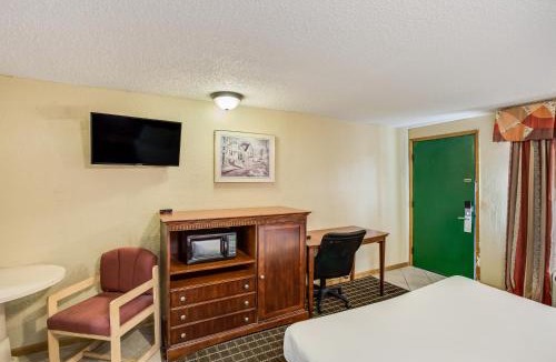Summit Hotel | Knights Inn Ashland
