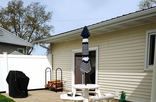 Warsaw Cottage | Lake Haven Cottage Fun Summer Get Away! fishing and kayaks!