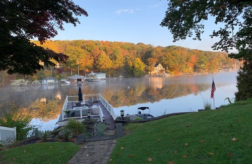 Glasser House | Lake Hopatcong Picturesque Lakefront Gateway