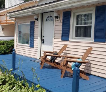 Ashtabula House | Lake View Cottage on Lake Erie