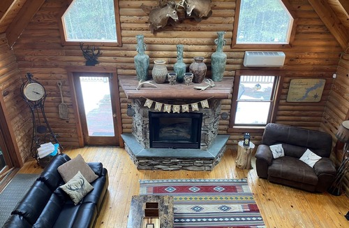 Greentown House | Lake Wallenpaupack Heaven's Haven hottub beach rights