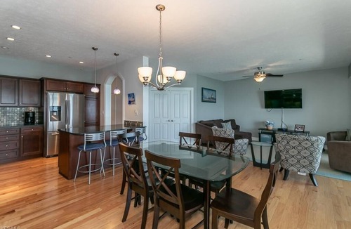 Geneva-on-the-Lake Condo | Lakefront Condo Sleeps 7-3br/2ba private beach/balcony/indoor pool specials-ask