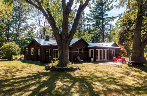 Westfield Cabin | Lakefront Log Cabin Retreat