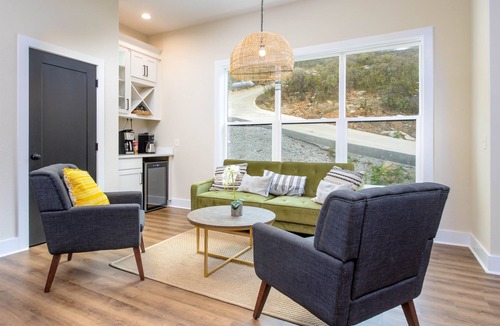 Speedwell House | Lakefront, minimal steps to water. Large private dock, Chef's kitchen