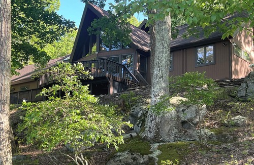 Rowland House | Lakefront Pocono Retreat w/Hot Tub & Game Loft in Masthope