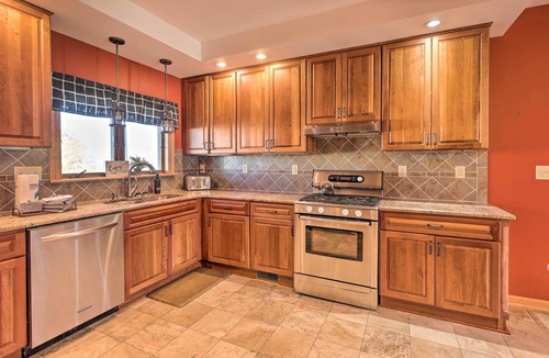 Romulus House | Lakefront Romulus Retreat w/Private Dock!