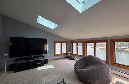 Hopatcong House | Lakefront Tranquility. Whole Home in Quiet Neighborhood in no-wake zone.