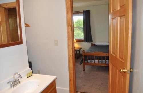 Lakewood Cabin | Lakewood Lodge & Restaurant