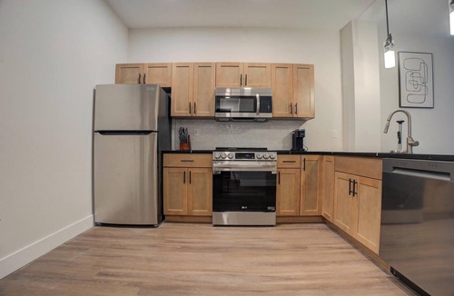 Kensington Apartment | Landing | Amazing 1BD, Gym, Clubhouse