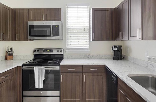 West Chester Apartment | Landing at Jefferson at Westtown - 2 Bedrooms in West Goshen