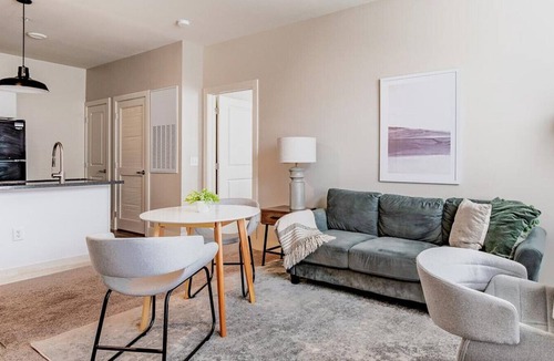 Toledo Apartment | Landing at Marina Lofts - 1 Bedroom in East Toledo