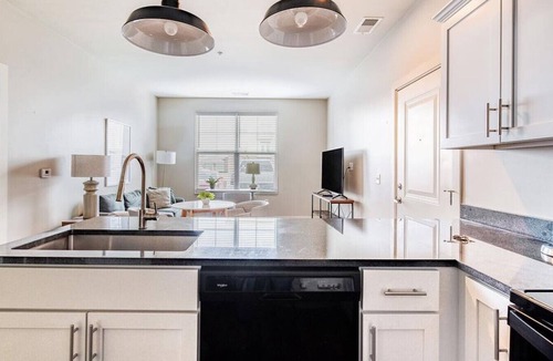 Toledo Apartment | Landing at Marina Lofts - 1 Bedroom in East Toledo