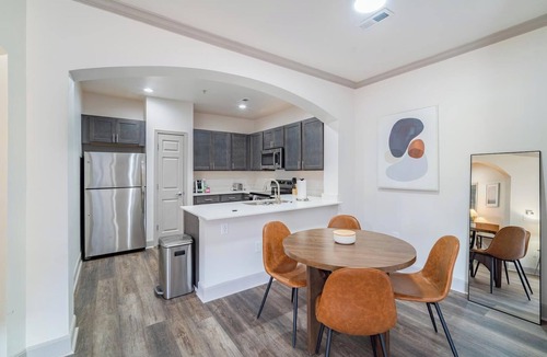 Corryville Apartment | Landing | Chic 2BD, Gym, Clubhouse