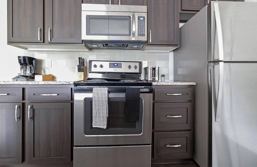 Northwest Columbus Apartment | Landing | Stylish 2BD, Gym