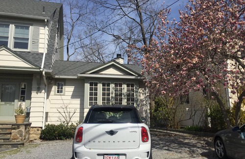 Larchmont House | Larchmont Manor: Walking Distance To Train, Town and Schools 30 Minutes from NYC