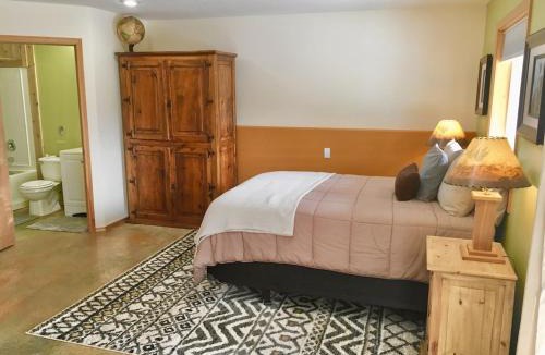 Sagle House | Larchwood Lodge with Lake View, Salt Water Hot Tub and Hiking Trails on 20 acres